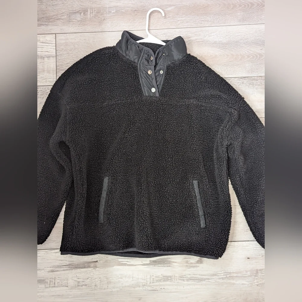 fleece pullover - Picture 1 of 3